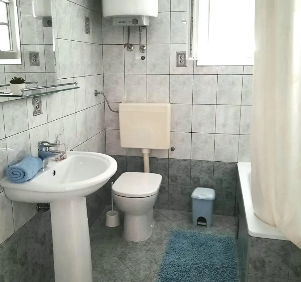 Apartments Mirjana Sukosan Croatia