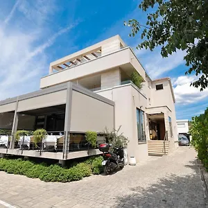 & Restaurant Matanovi Dvori Sukošan
